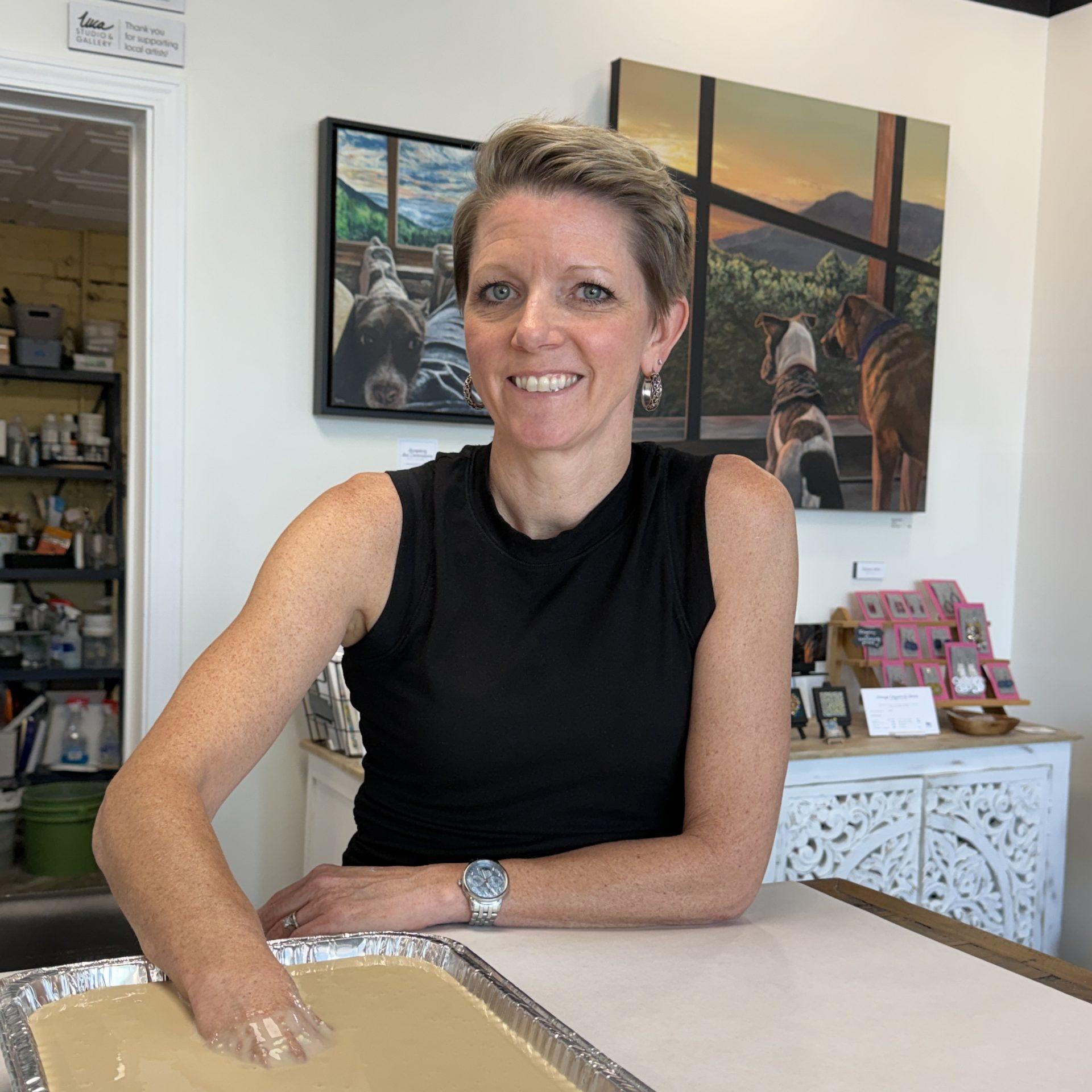 The_Hands_Project_Kelly_Lucarelli